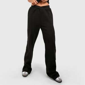 Boohoo | V Waistband Wide Leg Jogger (Tall)